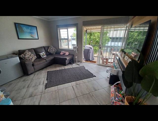 1 BEDROOM APARTMENT FOR SALE IN SINOVILLE